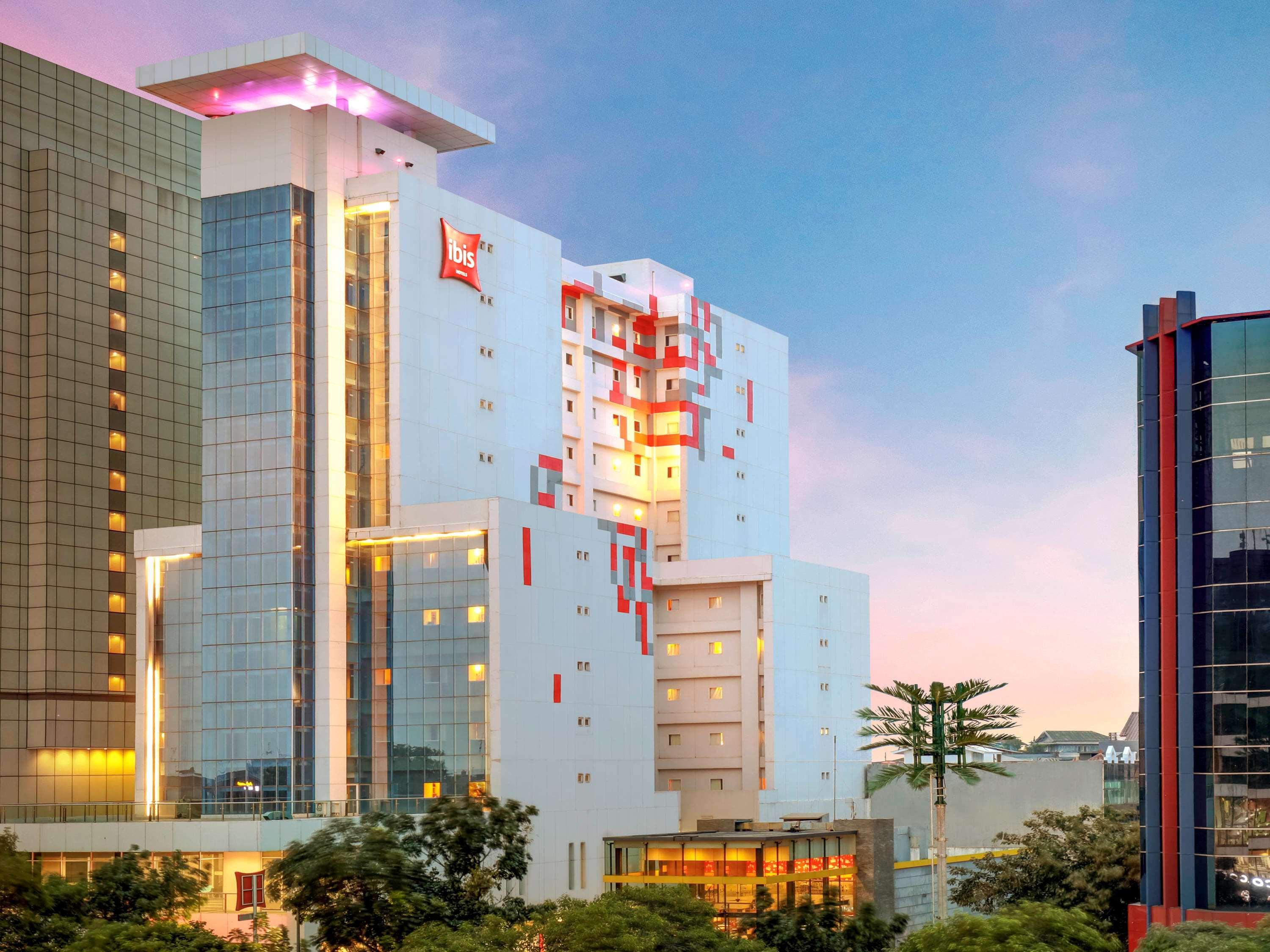 Ibis Jakarta Harmoni Eksteriør billede