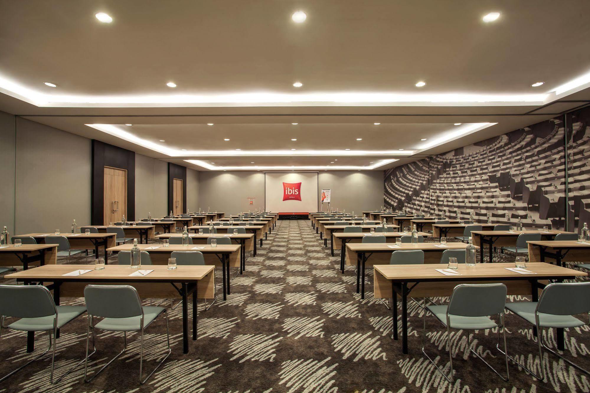 Ibis Jakarta Harmoni Eksteriør billede